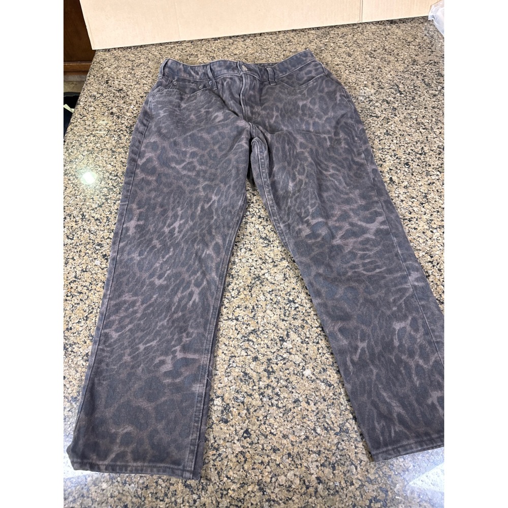 Abercrombie & Fitch Curve Love 90s Straight Jeans 30 Extra Short Grey Leopard